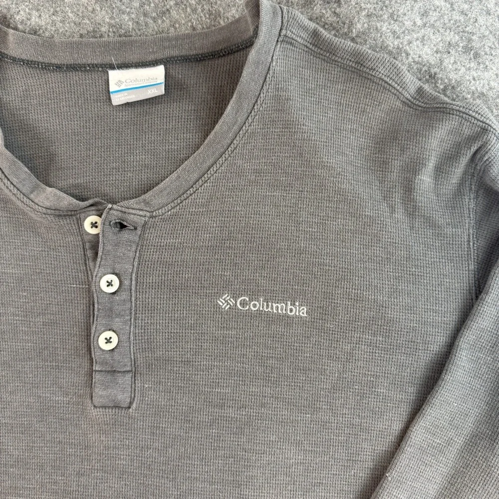 Columbia henley shirt